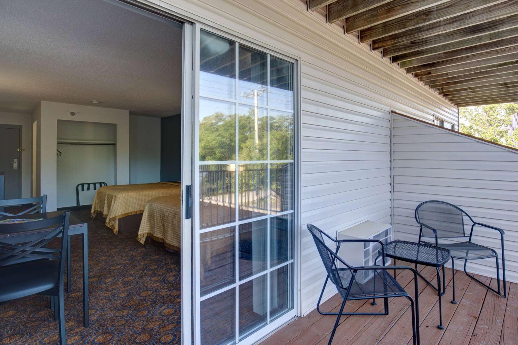 Howard Johnson By Wyndham Branson Theatre District Экстерьер фото